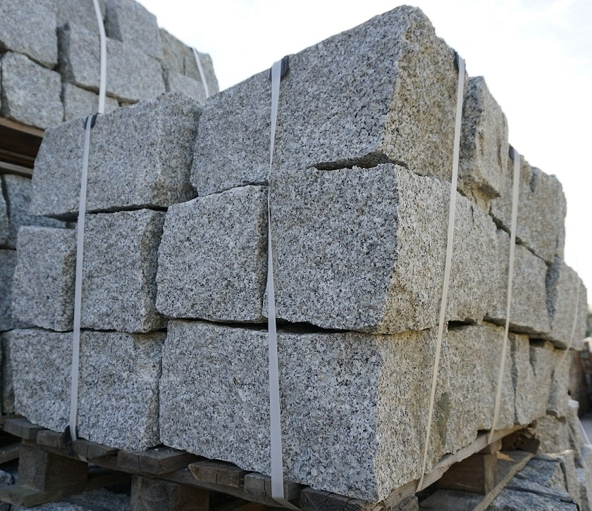 Mauersteine_Granit_40_x_20_x_20_cm_010002003005_1.JPEG