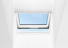 Roto_OnTop_Faltstore_ZFA_Elektro_lichtdurchlaessig_F05_hellgrau_004019087025040001_1.JPEG