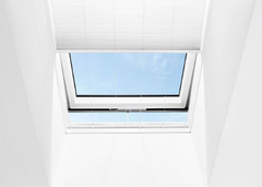 Roto_OnTop_Faltstore_ZFA_Elektro_lichtundurchlaessig_F71_weiss_004019087025100001_1.JPEG