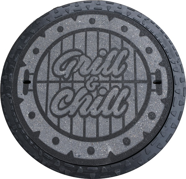 Schachtabdeckung_Grill_Chill_Beton_dunkel_Schrift_schwarz_009019001021_1.JPEG