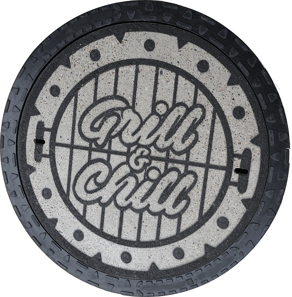 Schachtabdeckung_Grill_Chill_Beton_hell_Schrift_schwarz_009019001020_1.JPEG