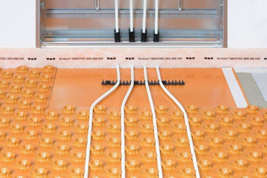 Schlueter_Bekotec_selbstklebende_Ausgleichsplatte_EN12_FG_PS_005001003001162_1.JPEG