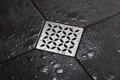Schlueter_Kerdi_Drain_Base_Rost-_Rahmen-Set_10x10cm_Edelstahl_gebuerstet_Floral_005001012023116_1.JPEG