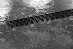 Schlueter_Kerdi_Line_B_Duschrinne_Square_Rahmen_19_mm_V4A_brillantweiss_matt_005001012021002100001_1.JPEG