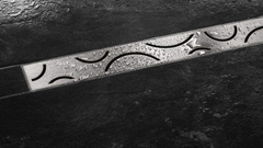 Schlueter_Kerdi_Line_IF-F_Duschrinne_Designrost_Curve_Rahmen_23_mm_Edelstahl_gebuerstet_005001012021006001001_1.JPEG