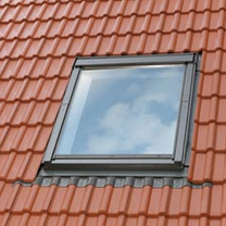 Velux_EDW_2000_Eindeckrahmen_Ziegel_hoch_Welle_mit_BDX_Daemmset_004011007005001_1.JPEG