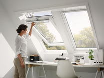 Velux_GGU_0070Q_Schwingfenster_Einbruchschutz_Kunststoff_004011001001200001_1.JPEG