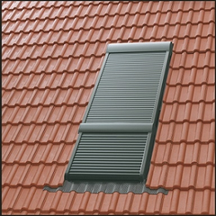Velux_SMG_0000S_Elektro-Rollladen_fuer_Lichtband_GIU_GIL_dunkelgrau_004011003003050001_1.JPEG