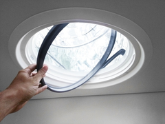 Velux_ZTB_2002_0K14_47_x_47_cm_Zusatzscheibe_004011005001061_1.JPEG